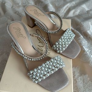 Jewel Badgley mischka